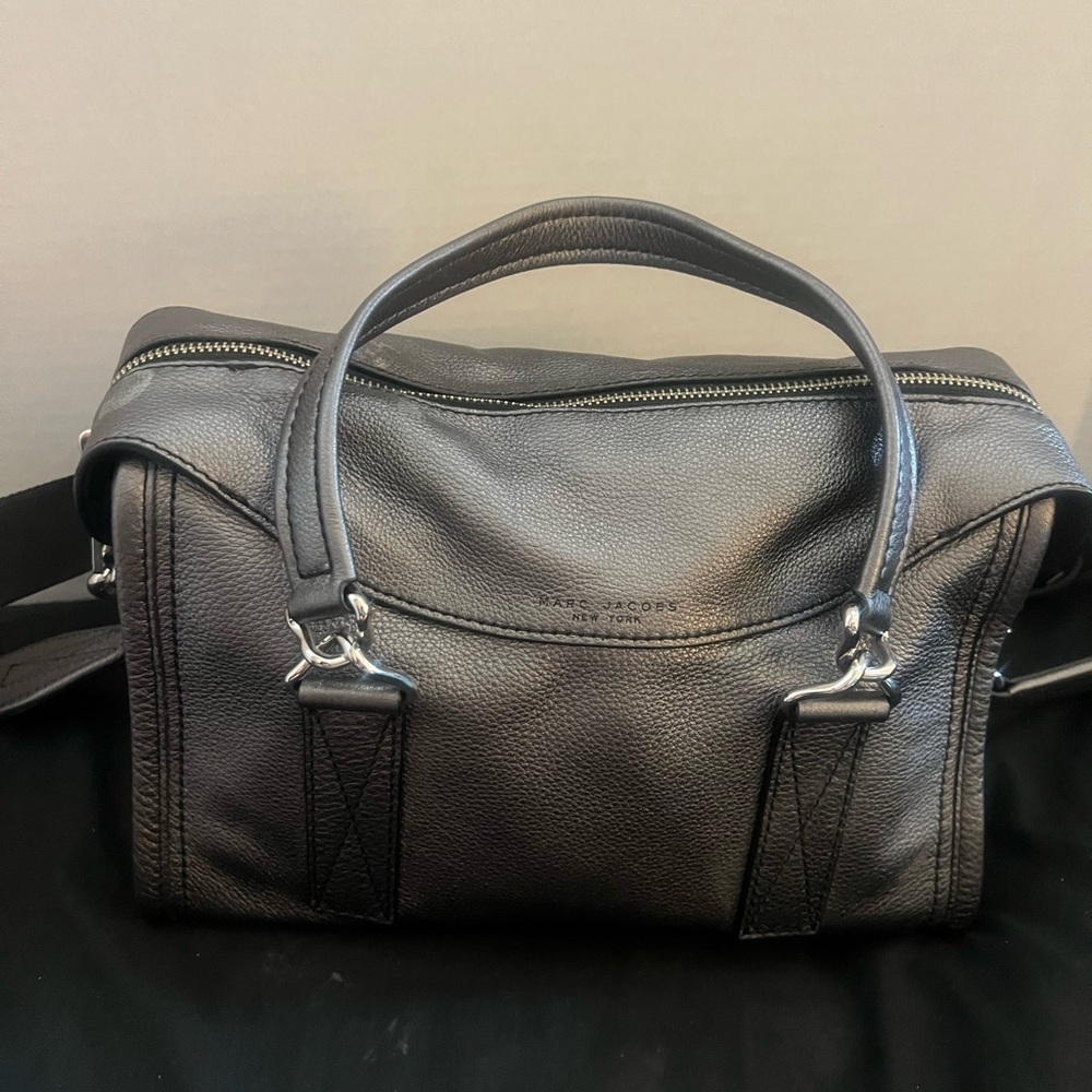 Marc Jacobs Silver Leather Purse